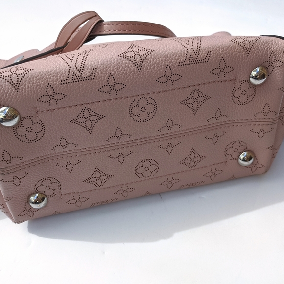 SOLD 💔Louis Vuitton 💎Hina PM Leather Bag💕 - Picture 5 of 16